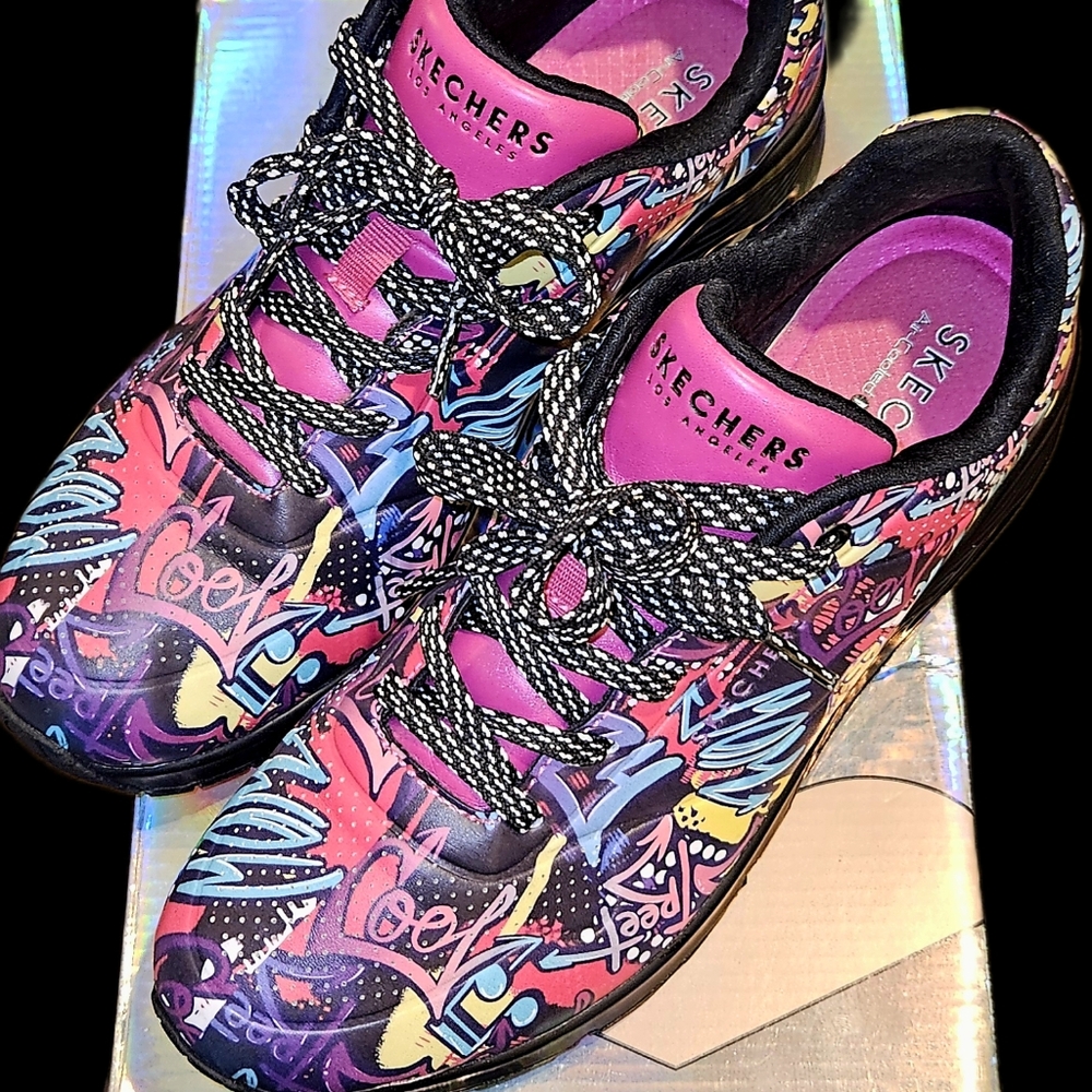 Skechers Women's Multicolor Graffiti Sneakers